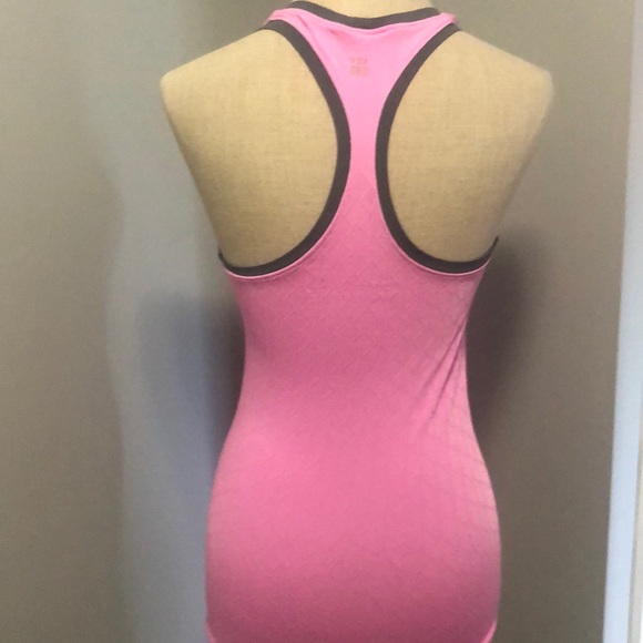 Victoria’s Secret Sport VSX Tank Too Seamless - Picture 4 of 5